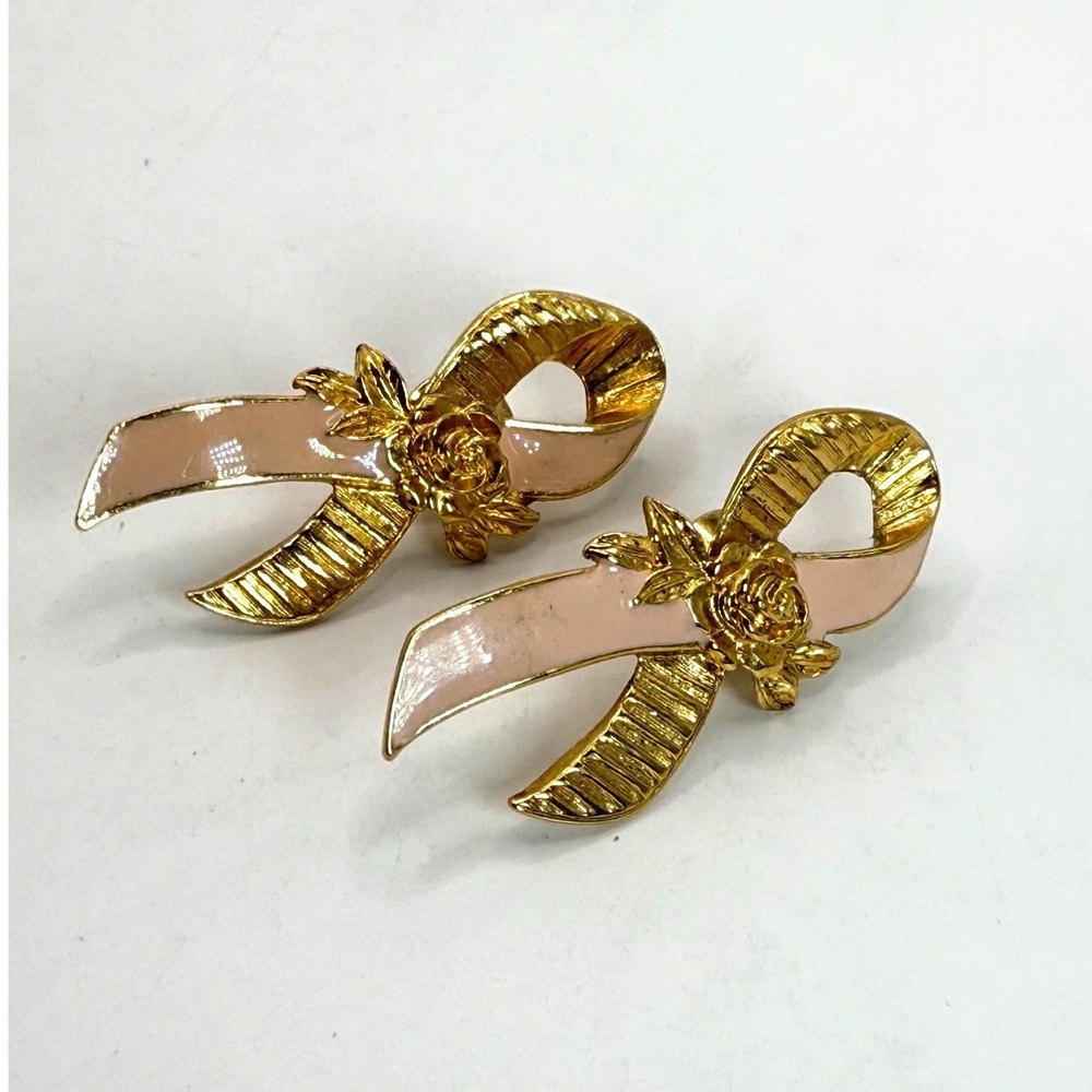 Vintage Avon Gold Tone Ribbon Bow Rose Brooch –‎ Romantic Floral Pin